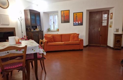 Camerino House | La Casa di Elena