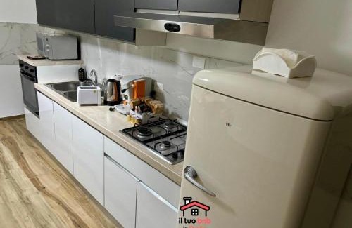 Bitonto Apartment | La CASA di VALE BnB,Box,patio,9min airport,Beaches