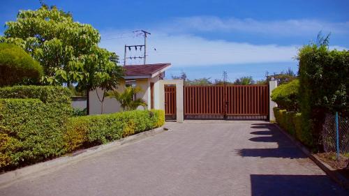 Naivasha Bed & Breakfast | La Casa Savanna