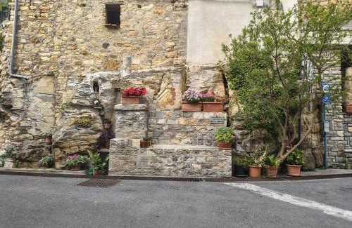 Chiusanico House | La casetta di Dora