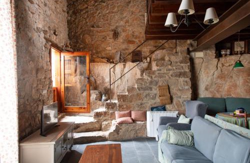 Alpuente House | La Casita del Cinglo