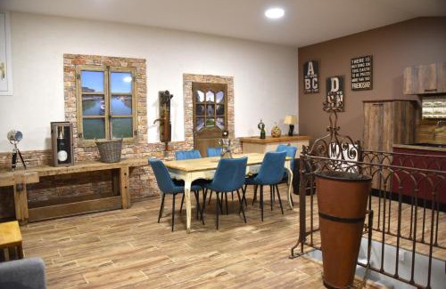 Verdun Apartment | La Cave Secrète