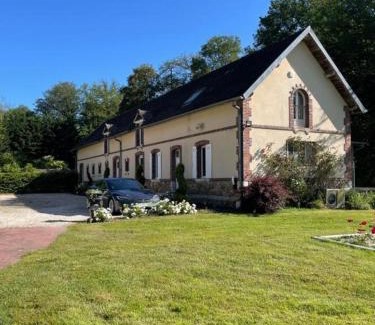 Gien Apartment | La Chênaie - Suites individuelles dans un domaine d'art contemporain et nature
