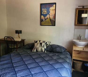 Lautrec House | LA CHAMBRE DU CANTOU