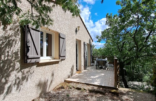 Chassiers House | La Châtaigne house in a peaceful setting surrounded by nature