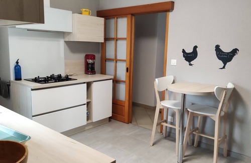 Montauban House | La Chênaie. Entire house with large garden.