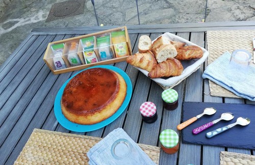 Claret Bed & Breakfast | La Chrysalide