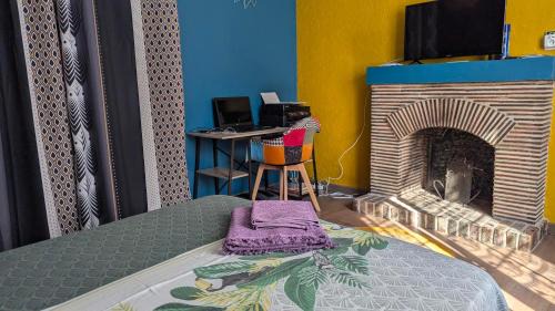 Villemandeur House | La cité des abeilles