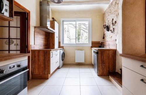 La Garde-Adhemar House | La Closerie D'Escalin gîte 12 personnes et Jacuzzi