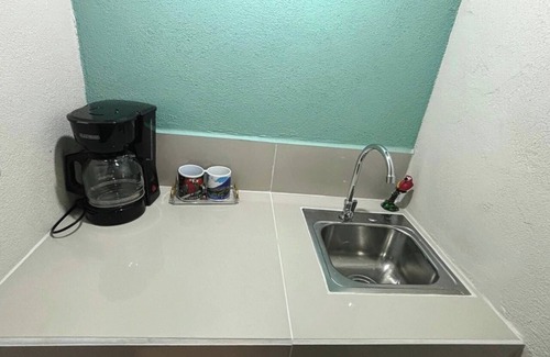 Los Angeles Apartment | La Cueva del Perezoso 🦥