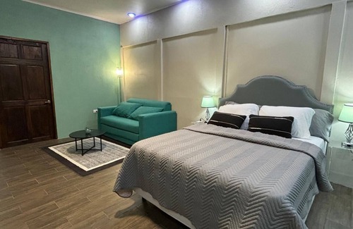 Los Angeles Apartment | La Cueva del Perezoso 🦥