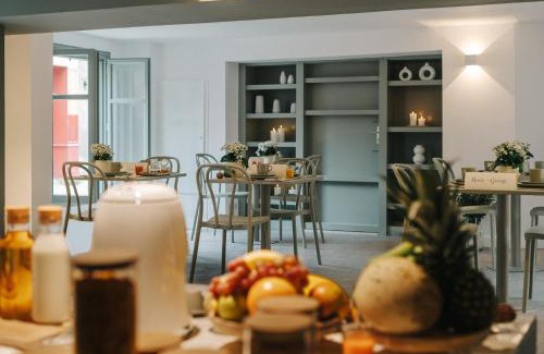 City of Carcassonne House | La Demeure de la Cité by Jean Bacou