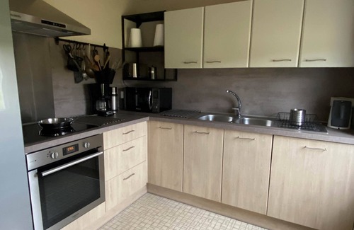 Momignies Apartment | La Demoiselle Ô Bois - Gîte 9 pers. Take a break!