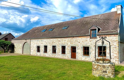 Momignies Apartment | La Demoiselle Ô Bois - Gîte 9 pers. Take a break!