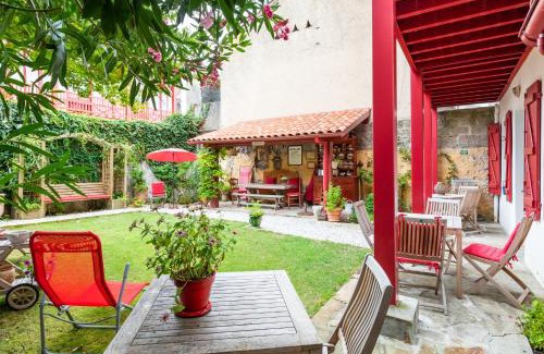 Saint-Jean-de-Luz City Center Hotel | La Devinière