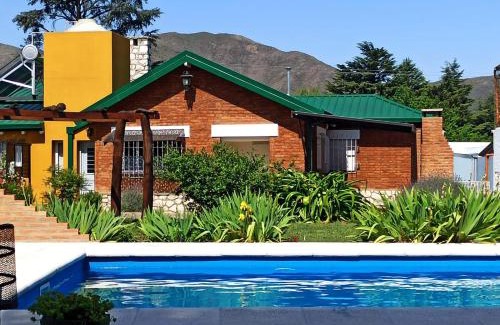 Huerta Grande Ski Chalet | La Estrella 3