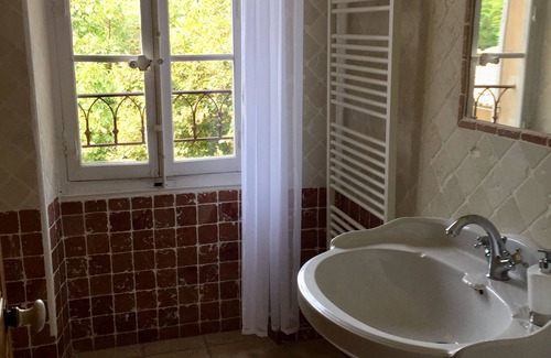 Gardanne Bed & Breakfast | La Féraude - Chambres d'Hôtes