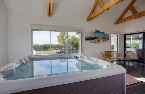 Bambecque House | La Fauconnière