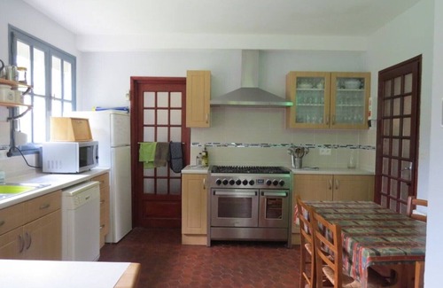 Rimboval House | La Ferme (6 bedrooms sleeps 12 plus cot)