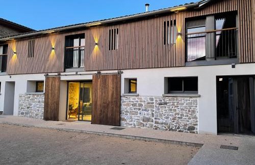 Rieucaze Bed & Breakfast | La Ferme des Hautins - Chambres -d'Hôtes