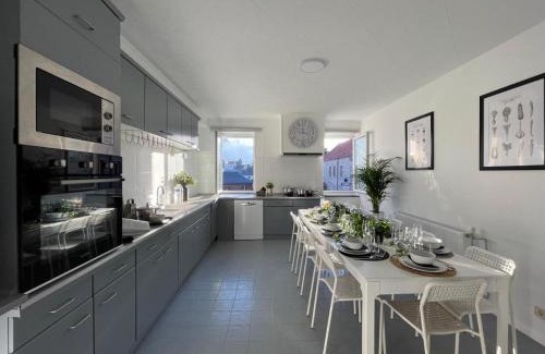 Fontaine-l'Eveque Apartment | La Ferme du Château - Superior Suite