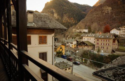 Campertogno Apartment | la finestra sul fiume