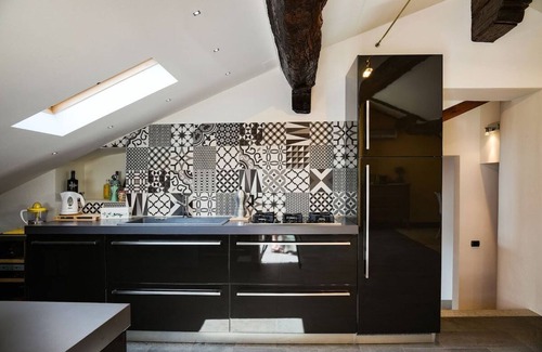 Intra Apartment | La Finestra sul lago luxurious apartment furnished