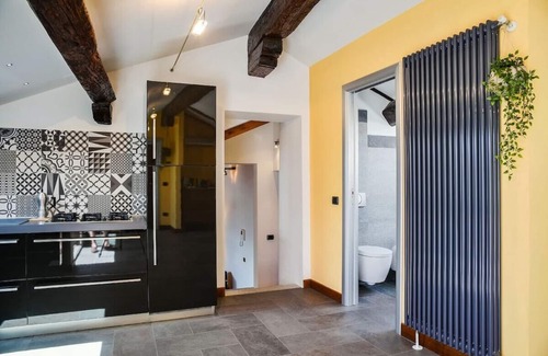 Intra Apartment | La Finestra sul lago luxurious apartment furnished