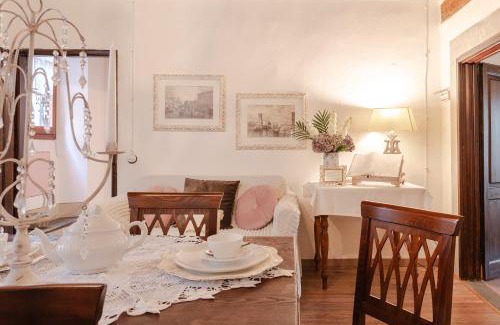 Laterina Apartment | LA FINESTRA SUL TRAMONTO Dimora Storica