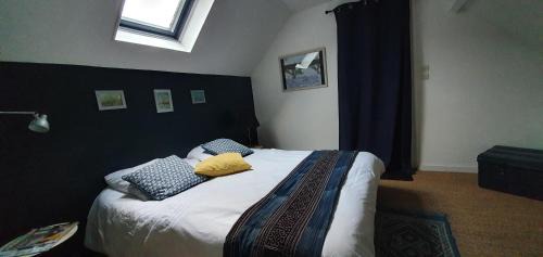 Chaufour-Notre-Dame Bed & Breakfast | La Fontaine