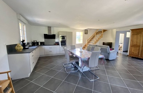 Moyenneville House | La Grange, Ancienne Ferme Rénovée Pour 8 Personnes