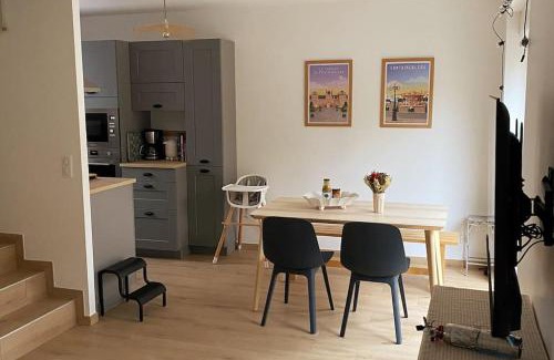 Arbonne-la-Foret House | La Grangerie - Maison en pierre centre village