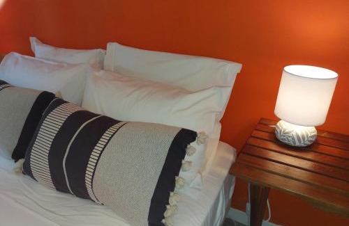 Noaillan Apartment | La Guest House BYLAVILLA25 calme et détente