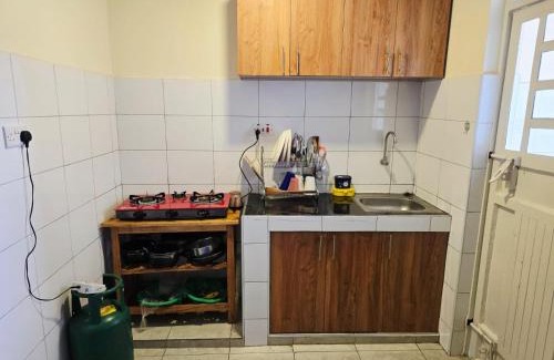 Juja Bed & Breakfast | LA homes