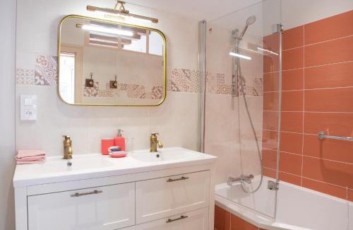 Loches Bed & Breakfast | La Little Maison