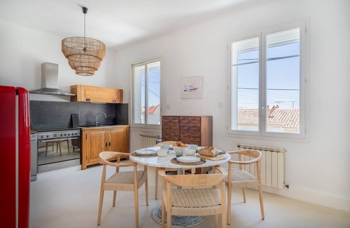 Montredon Apartment | La Madrague - Vue sur les massifs des calanques