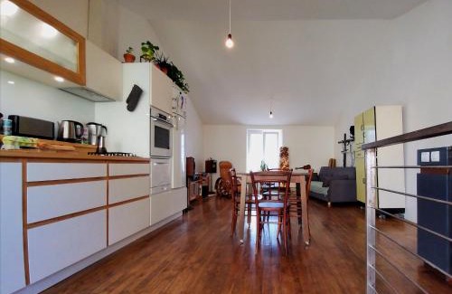 Saint-Amant-de-Boixe House | La maison de Thomas