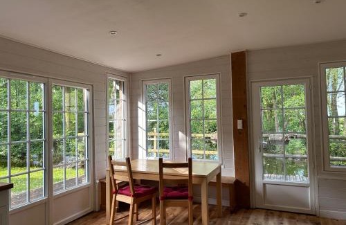 Manerbe House | La Maison de l'Etang