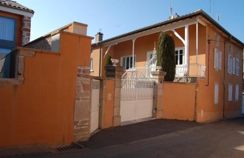 Charnay-les-Macon Apartment | La Maison de Marie