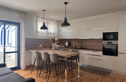 Lido House | La Maison de Monique