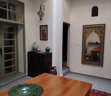 Quettanine House | La Maison des Amis