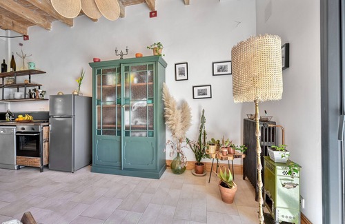 Beaucaire House | La Maison des Vendangeurs*, Gîte with swimming pool and bicycles