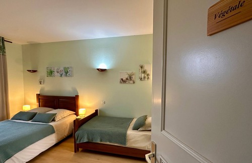 Clamerey House | La Maison Du Canal