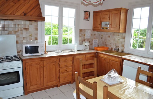 Pleumeur-Bodou House | LA MAISON DU DOLMEN by the sea in Ile Grande