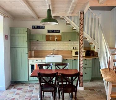 Verdun-sur-le-Doubs House | La Maison du Pêcheur