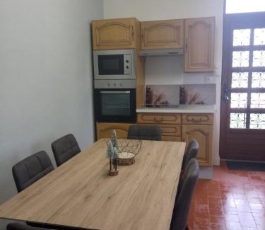 Saint-Hilaire-en-Morvan House | La maisonnette