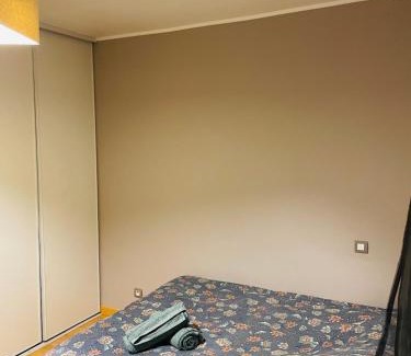 Saint-Amand-sur-Fion House | La Maison Jaune - 7 personnes - au calme