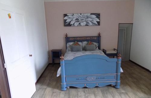 Les Adjots House | La maisonnette