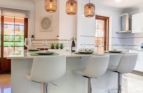 El Beal Ski Chalet | La Manga Club house, Wifi, communal pool