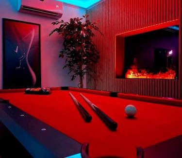 Roquebrune-sur-Argens House | LA NUIT DES SECRETS Love Room 4 étoiles avec Jacuzzi et Sauna